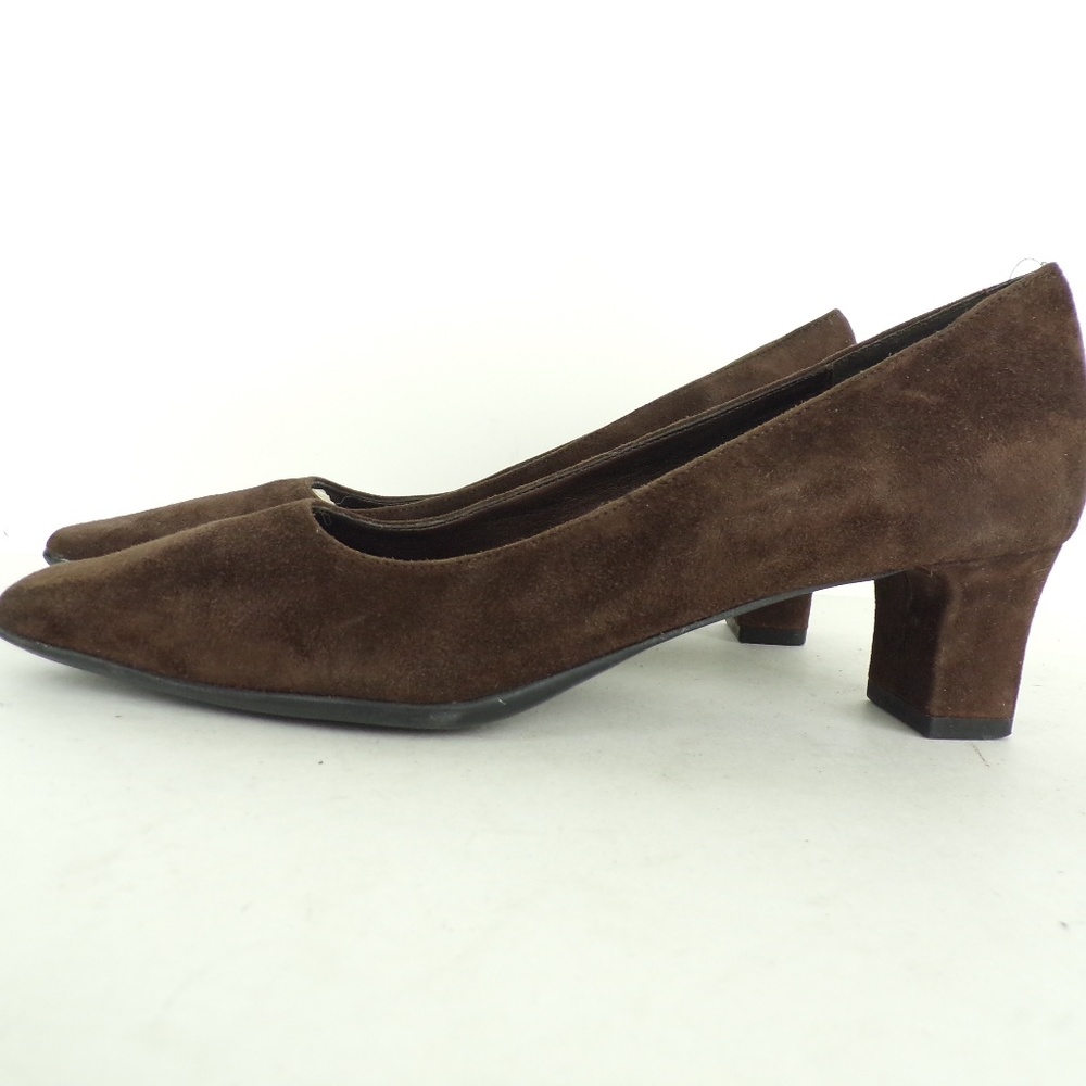 Vintage Shoes Vaneli Brown Suede Pumps Slip On Heel 5.5N
